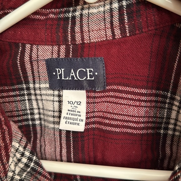 Children’s Place - plaid button down shirt - boy’s size 10/12 - Picture 2 of 3